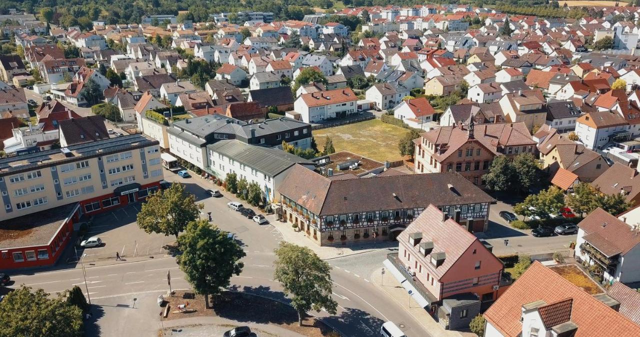 Hotel Adler Асперг Экстерьер фото